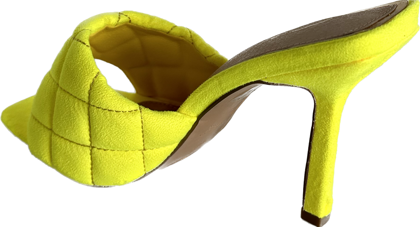 Diamond Vegan Suede Heel Neon Yellow